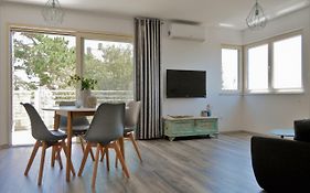 Perec Apartments